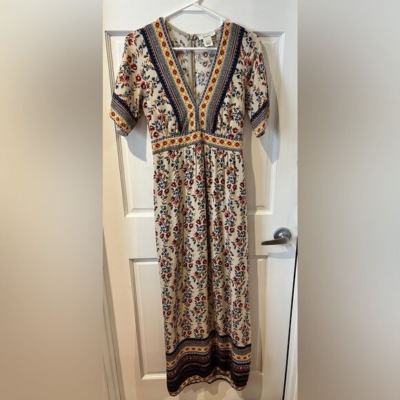 URBAN Romantics Dresses & Skirts - Urban Romantics Casual Midi Dress Floral Boho Ivory Size Small